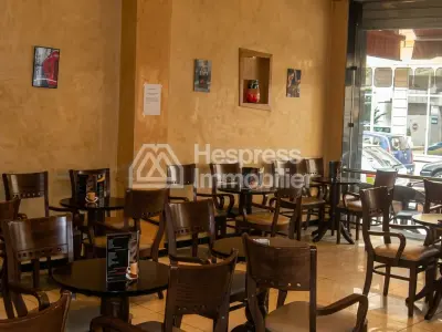 Cafe for sale with mezzanine Maarif