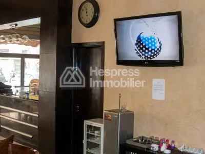 Cafe for sale with mezzanine Maarif