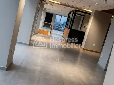 Grand magasin à vendre Racine ex