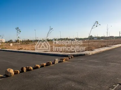 A plot of land in a villa zone for sale, 472m², TAMARIS