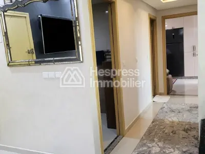 Apartment for sale in Abdelkader Sahraoui, 67m²