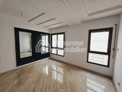 Splendide appartement à vendre 235m² avec terrasse