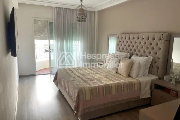 Joli appartement à vendre 2 Mars 188m²