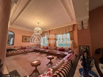 Mandarona Villa for sale 714 m²