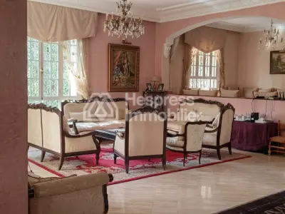 Mandarona Villa for sale 714 m²