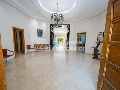 Modern villa for sale with swimming pool Dar Bouazza