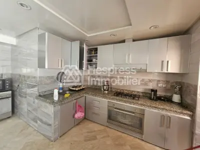 Appartement à vendre à Val Fleury. Surface totale 163 m². Cheminée