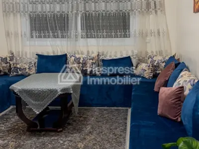 شقة للبيع في أنفا . شقة مريحة مكونة من 4 غرف. مطبخ مجهز بالكامل