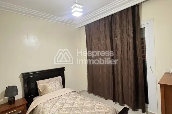 شقة للبيع في أنفا . شقة مريحة مكونة من 4 غرف. مطبخ مجهز بالكامل