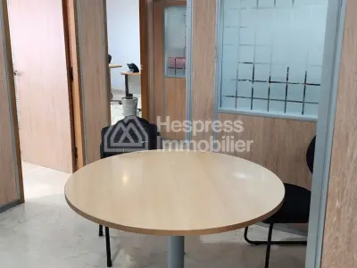 Bureaux en vente à bd la résistance Surface totale 82 m²