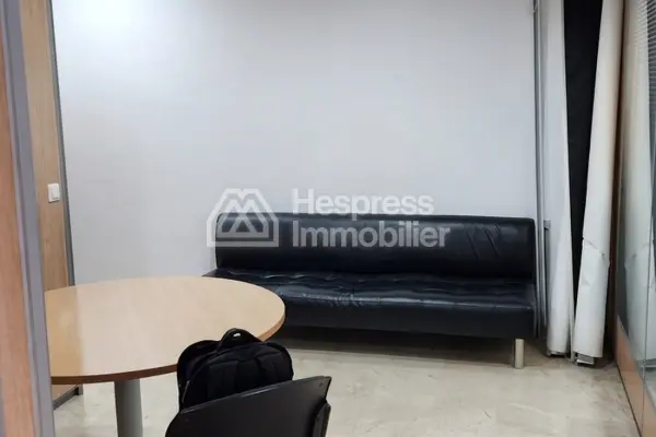 Bureaux en vente à bd la résistance Surface totale 82 m²