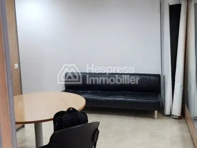 Bureaux en vente à bd la résistance Surface totale 82 m²