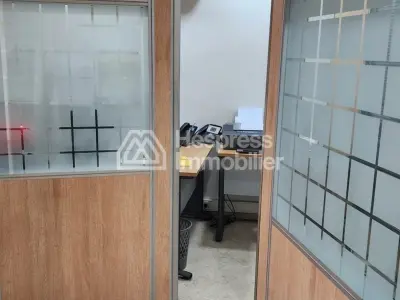 Bureaux en vente à bd la résistance Surface totale 82 m²
