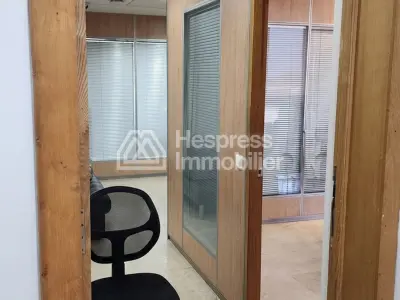 Bureaux en vente à bd la résistance Surface totale 82 m²