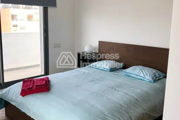 Très bel appartement en location à Maârif Extension. Surface totale 56 m². Meublé