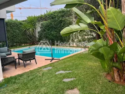 Luxury villa for rent in Aïn Diab . 330 m². Furnished.