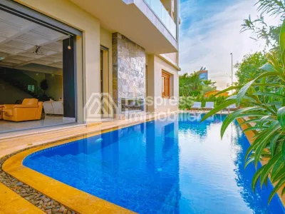 Villa de luxe a vendre sur Av Mohamed 6