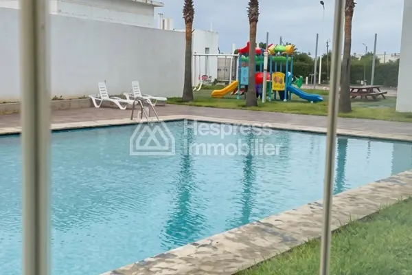 Vend appartement a sidi rahal. Surface 73 m². Belle terrasse vue jardin