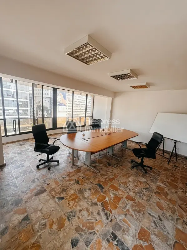 Office for sale – Hospital District