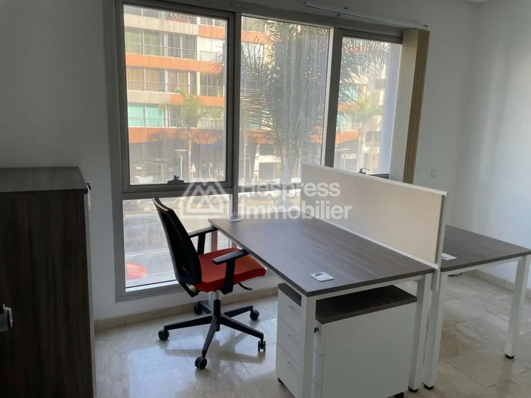 Office for rent – ​​Boulevard El Massira El Khadra