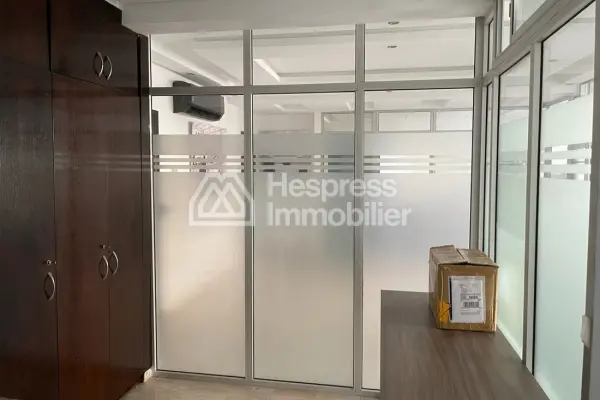 Office for rent – ​​Boulevard El Massira El Khadra