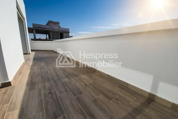 Luxury duplex for rent, 200 m², in Ferme Bretonne