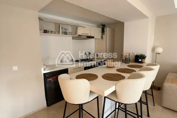 Furnished Studio Apartment for Rent – ​​CFC Plant Towers