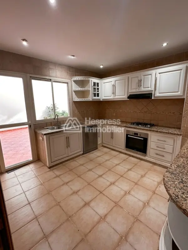Beautiful apartment for rent on Boulevard Gandhi