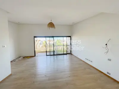 للإيجار – فيلا رائعة غير مفروشة في CGI بوسكورة Ville verte