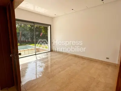 À Louer – Villa de Luxe Vide à Ain Diab
