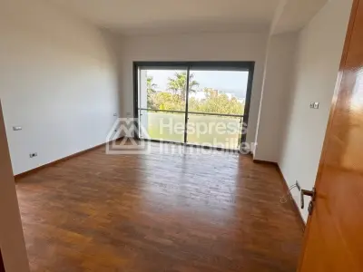 À Louer – Villa de Luxe Vide à Ain Diab