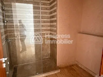شقة للإيجار في غوتييه