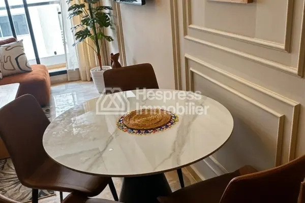 شقة فاخرة جديدة كلياً للإيجار – تمديد المعاريف
