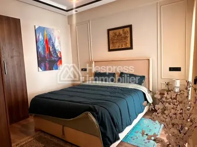 شقة فاخرة جديدة كلياً للإيجار – تمديد المعاريف