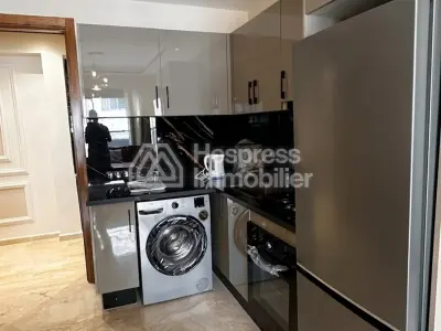 شقة فاخرة جديدة كلياً للإيجار – تمديد المعاريف