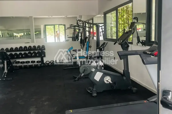 Furnished studio apartment for rent CFC tour33
