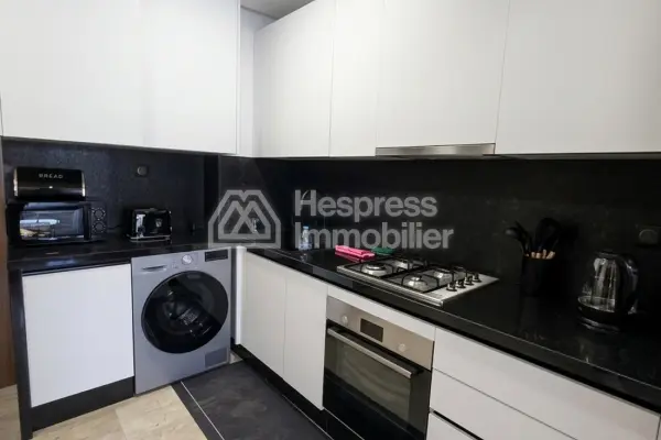 Furnished studio apartment for rent in Uptown CFC