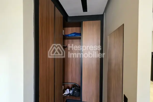 Furnished studio apartment for rent in Uptown CFC