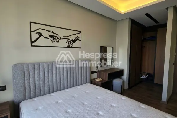 Furnished studio apartment for rent in Uptown CFC