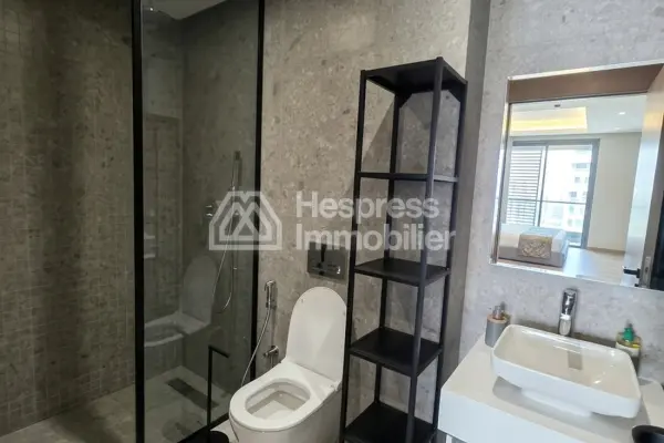 Furnished studio apartment for rent in Uptown CFC