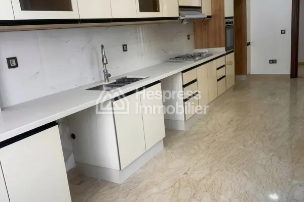 Beautiful apartment for rent in Californie . 3 bedrooms