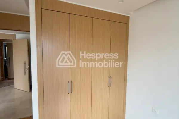 Luxury new studio apartment for sale (CFC)