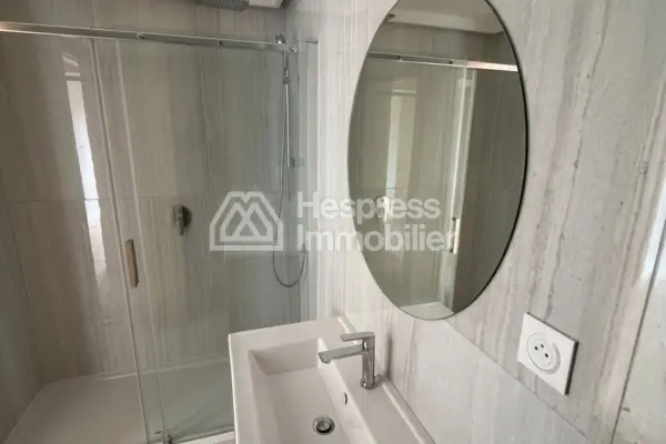 Luxury new studio apartment for sale (CFC)