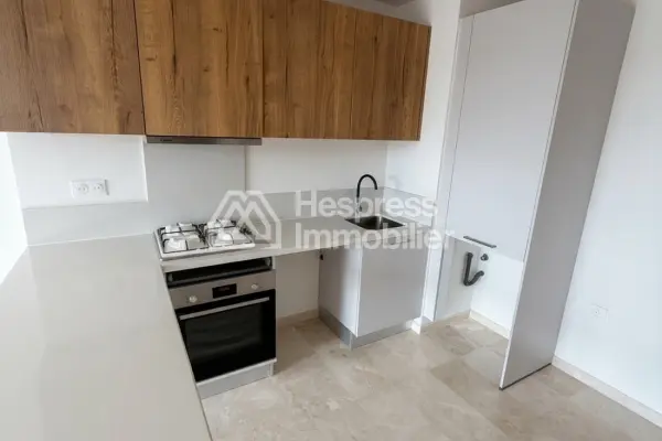 Luxury new studio apartment for sale (CFC)