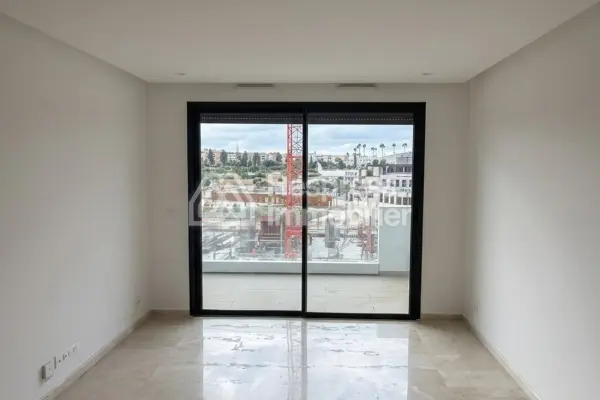Luxury new studio apartment for sale (CFC)