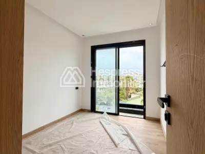 Studios and high-standing apartments