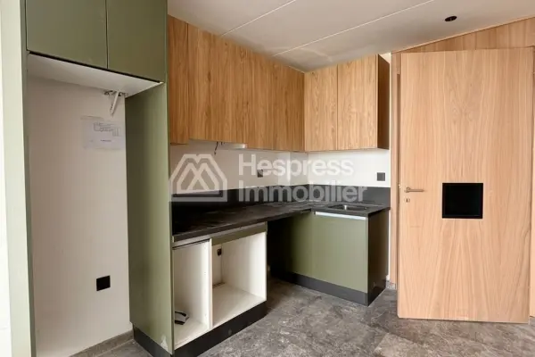 Studios and high-standing apartments