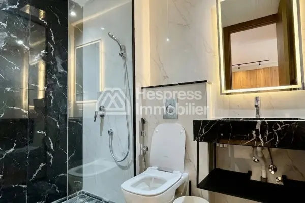 Appartement à vendre à Palmier. 1 jolie chambre. Concierge et climatisation.