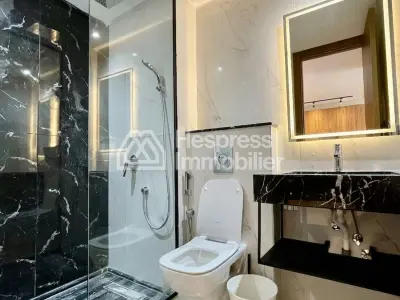 Appartement à vendre à Palmier. 1 jolie chambre. Concierge et climatisation.