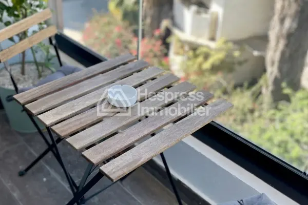 Apartment for sale in Palmier. 1 lovely room. Caretaker and air conditioning